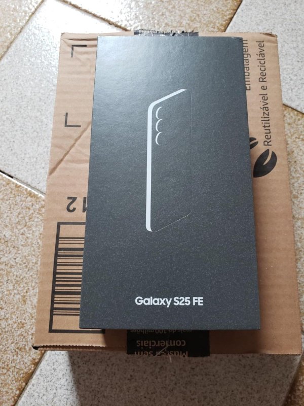 Celular Samsung Galaxy S25 FE 5G, 256GB, 8GB, Câmera Tripla - Azul Marinho