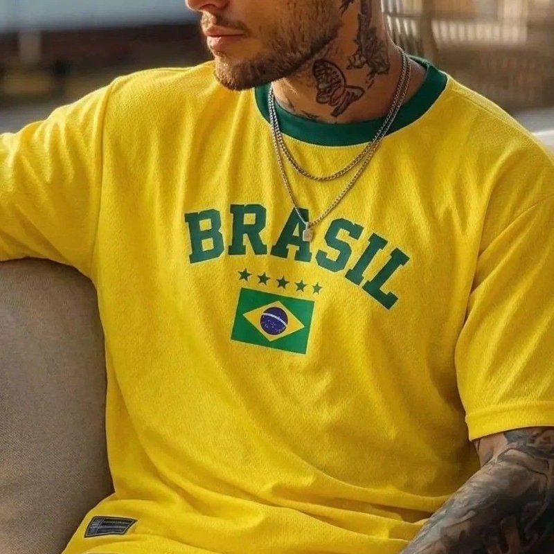 Camiseta Retrô Brasil Estampada Bandeira (2 cores)
