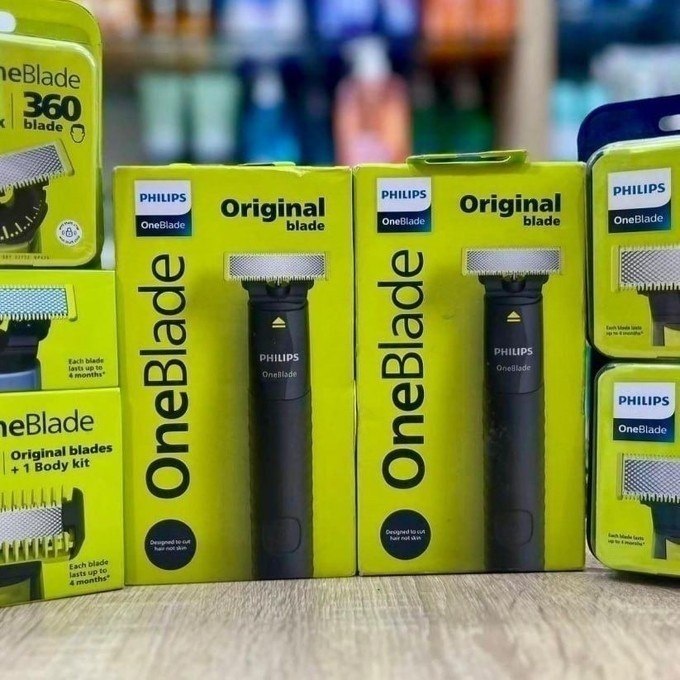 Aparador e raspador OneBlade com 2 pentes, à prova d’água, bivolt – QP1424/10 Philips + Frete Grátis