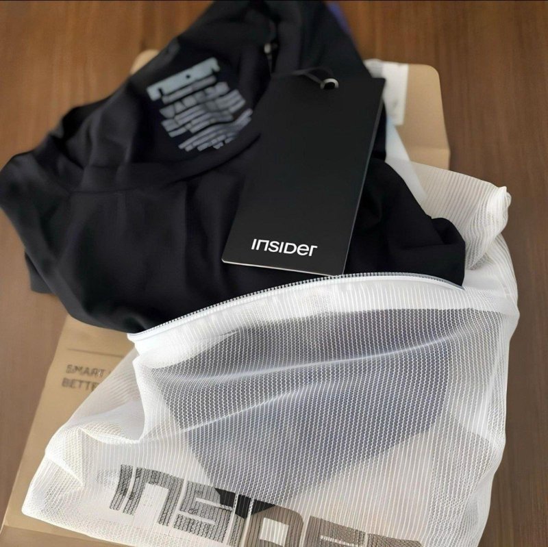 Light T-shirt Insider