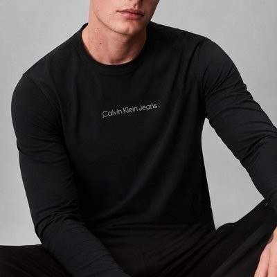 Camiseta Calvin Klein Manga Longa Institutional Grey Preta