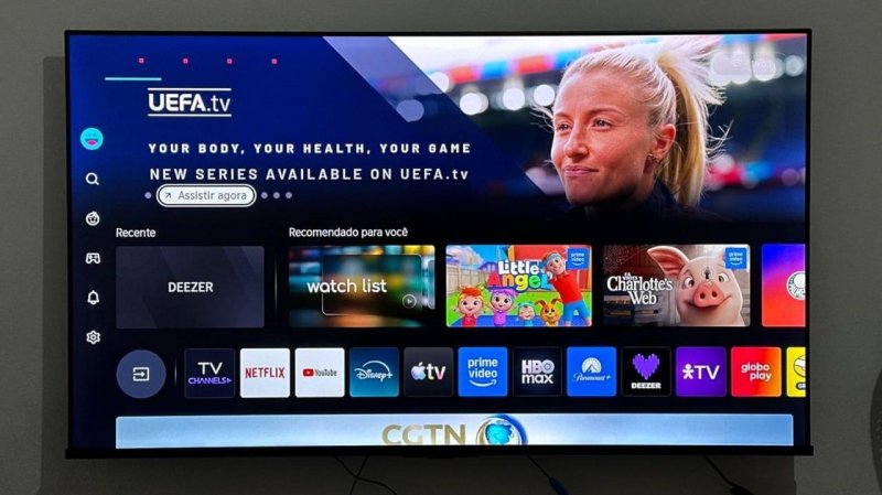 Hisense Smart TV UHD 4K QLED 50" Polegadas 50Q6QV com HDR10+