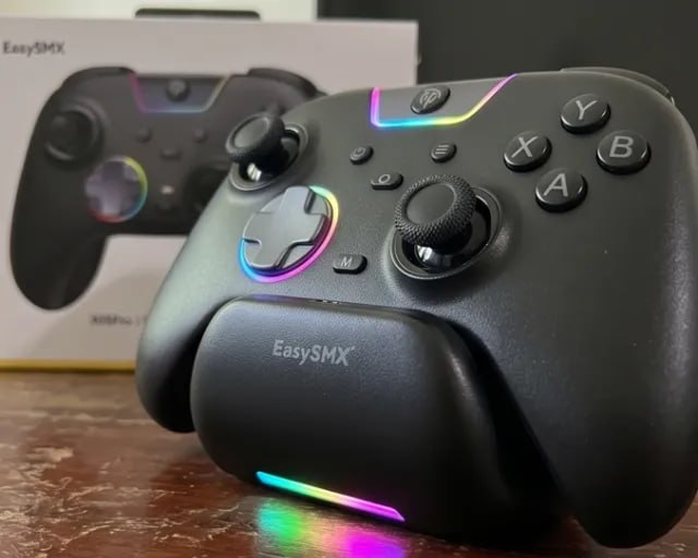 Controle Sem Fio EasySMX X05Pro com Base de Carregamento