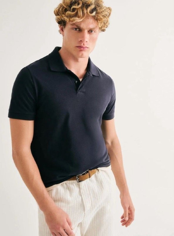Polo Masculina Básica Em Piquê Com Modelagem Regular Hering