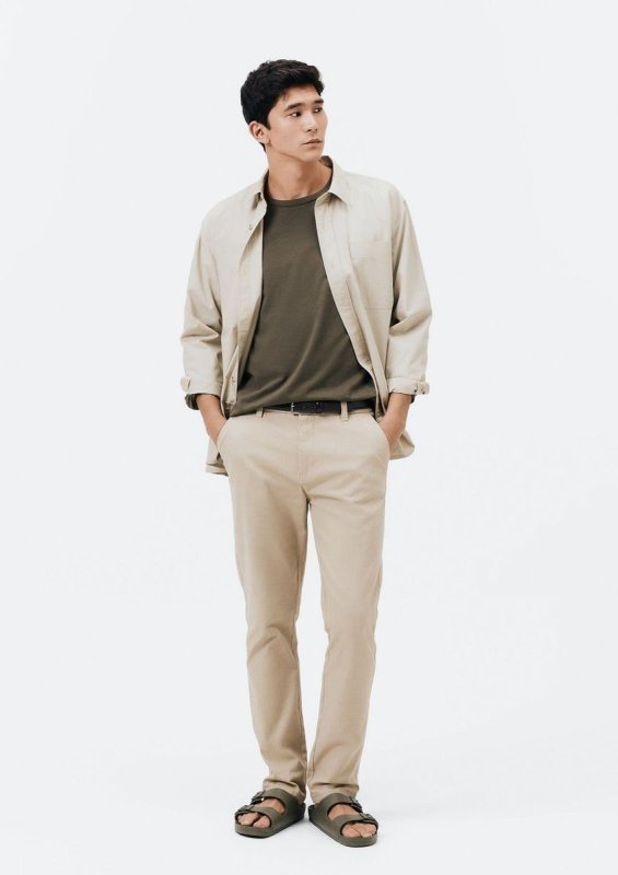 Calça Básica Masculina Chino Com Elastano Hering