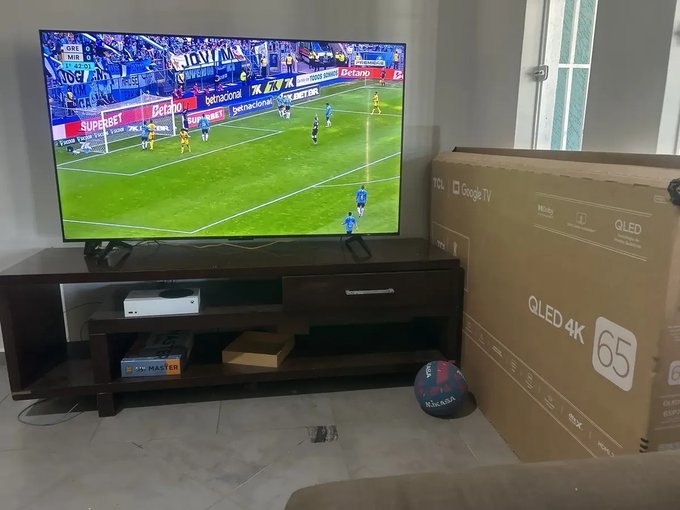 Smart TV TCL 65 Polegadas QLED 4K P7K WiFi Bluetooth Google TV HDR10+ Dolby Atmos Dolby Vision 65P7K