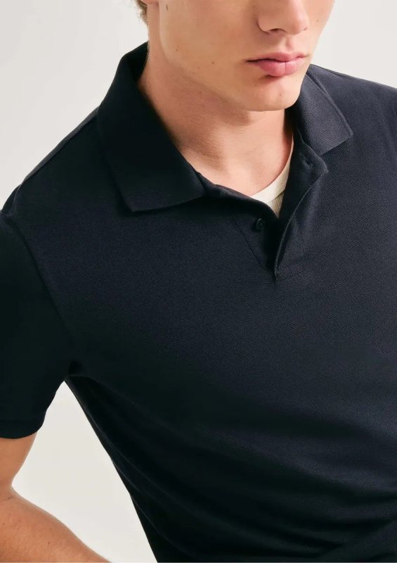 Polo Masculina Básica Em Piquê Com Modelagem Regular Hering