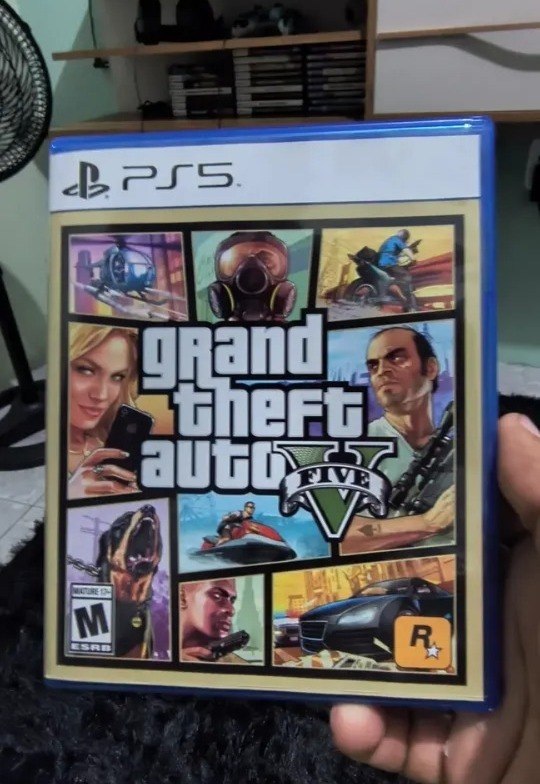 Grand Theft Auto V + Frete Grátis