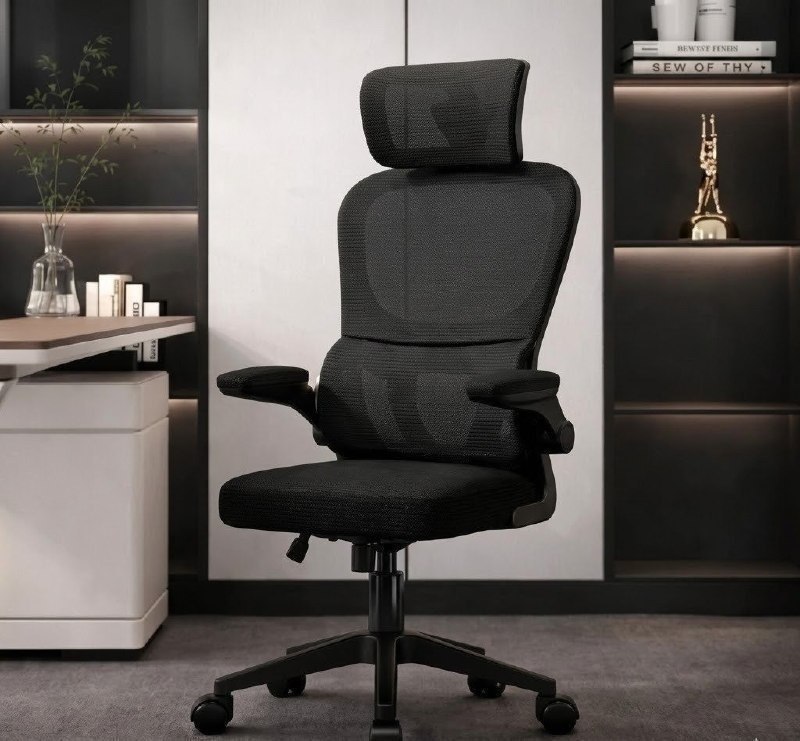 Cadeira de Escritório Ergonômica Preta Giratória com Apoio Lombar e Braços Ajustáveis - Laruno