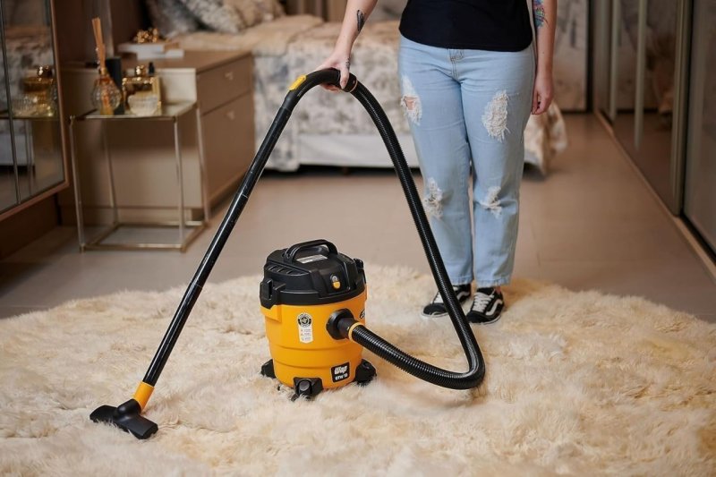 Aspirador de Pó e Água Wap 1400W 10L