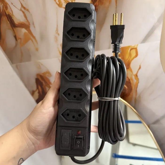 Extensão Elétrica 6 Tomadas Filtro Linha 10a Cabo 2 Metros Preto 127/220v