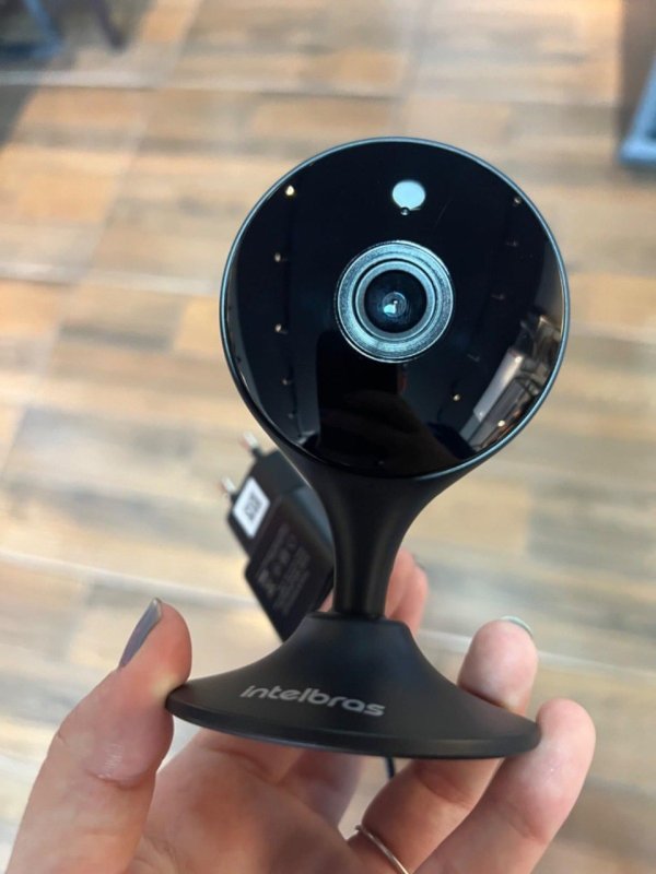 Câmera Inteligente Interna Compatível com Alexa Wi-fi Full HD iM3 C Preto Intelbras