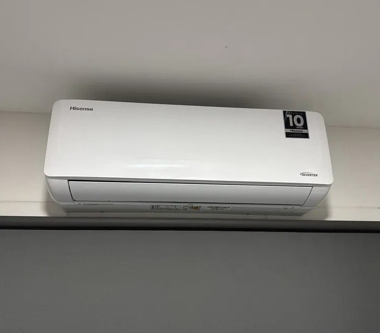 Ar Condicionado Split Inverter Hisense HI-WALL 9000 BTUS Quente e Frio Wi-Fi 220V