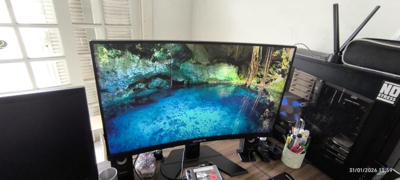 Monitor Gamer Curvo Gigabyte 27" Full HD G27FC A-SA 165Hz 1ms
