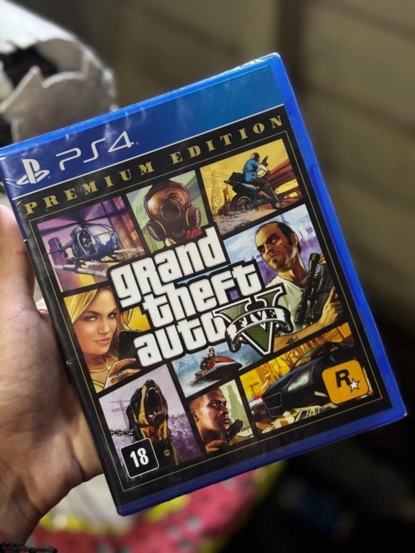 GTA V PREMIUM EDITION PS4