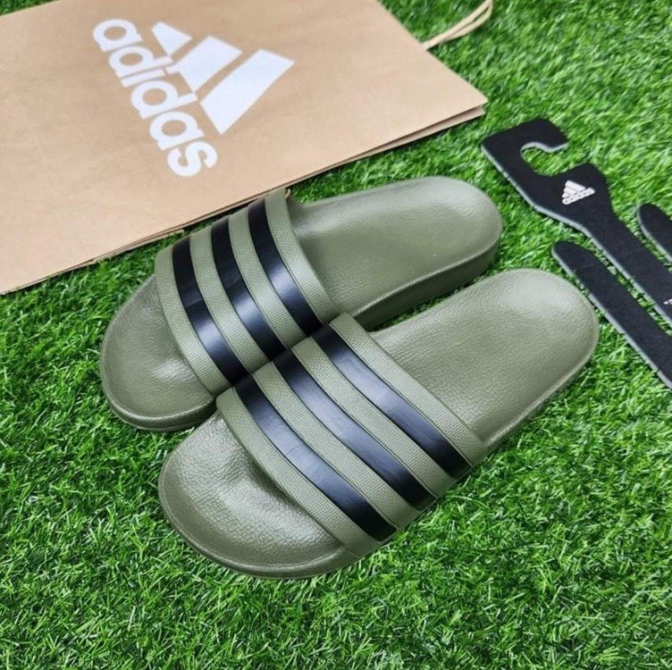 Chinelo Adilette Aqua adidas