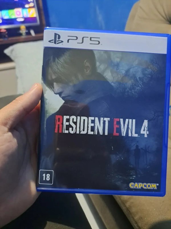 Resident Evil 4 Remake Standard Edition PlayStation 5 (Físico) + Frete Grátis