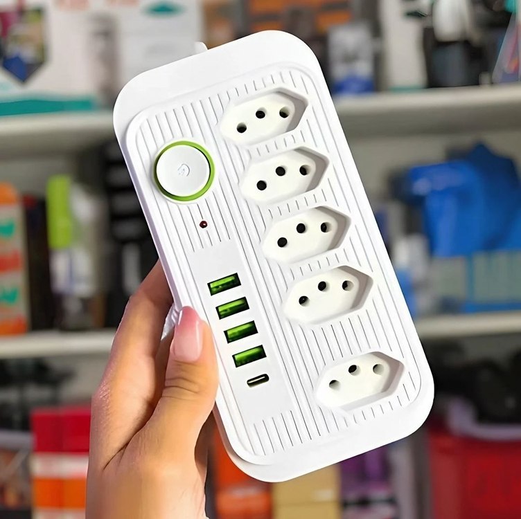 Extensão 5 Tomadas E 2 Usb 1 Pd Led Bivolt Power 110v/220v