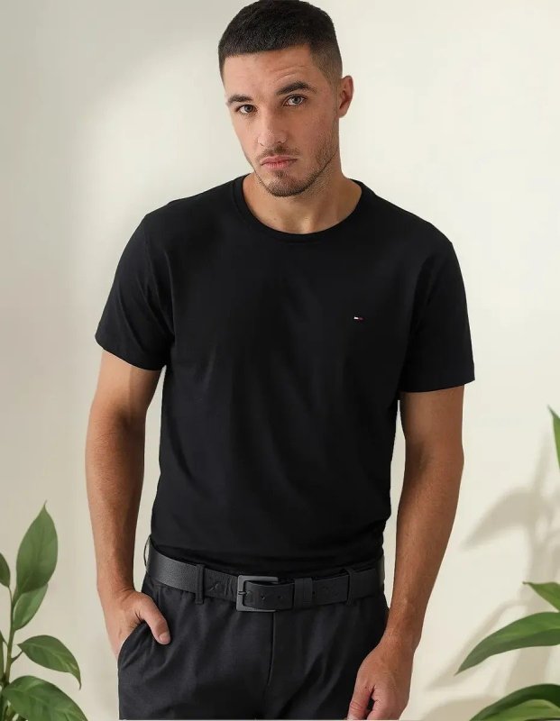Camiseta Tommy Hilfiger Essential Cotton Preta