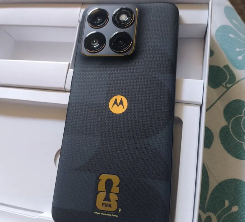 Motorola Edge 70 Fusion 5G 256GB 24GB (8GB RAM + 16GB RAM Boost)