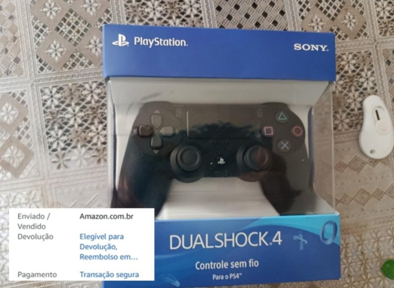 Controle Sem Fio DualShock 4 - PlayStation 4