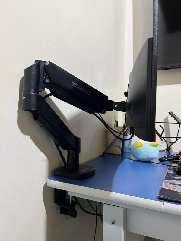 Suporte Articulado Com Pistao a Gas Para Monitor Zinnia Nimbo 110, 13 Pol. a 32 Pol