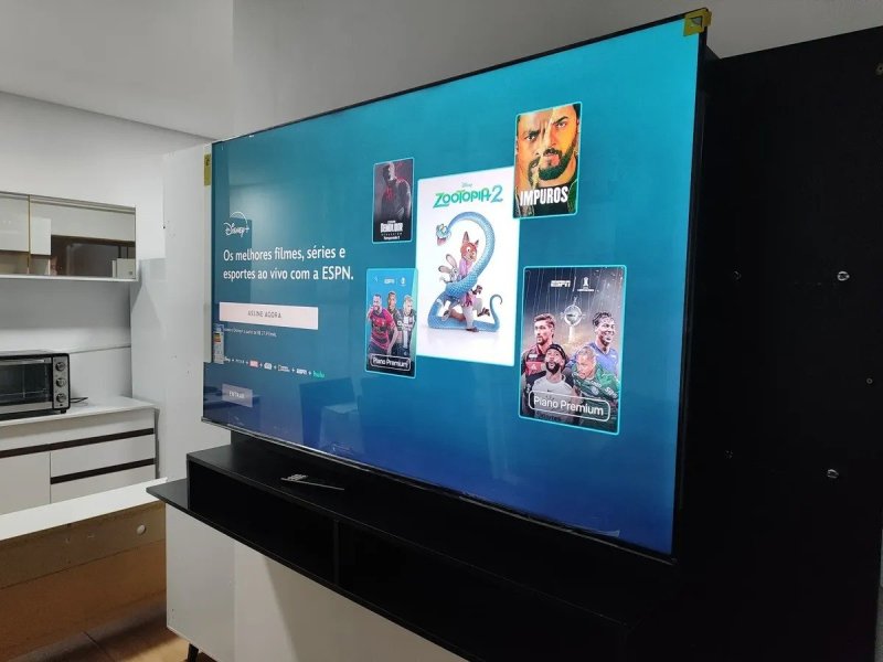 Hisense Smart TV UHD 4K QLED 65 Polegadas 65Q6QV com HDR10+ + 65C6K