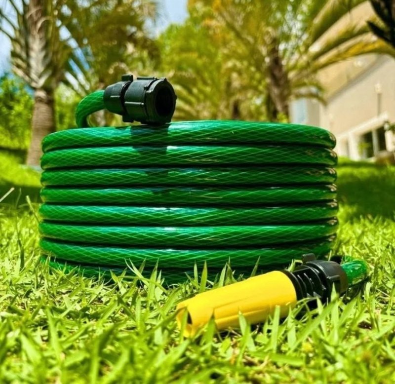 Mangueira de Jardim 10m com Esguicho