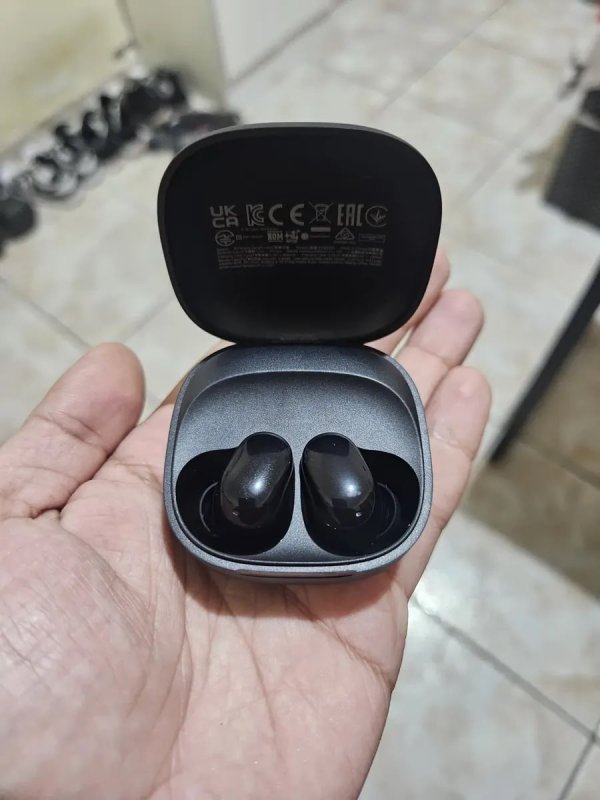 Fone de Ouvido Sem Fio Xiaomi Redmi Buds 6 Play Bluetooth 5.4 - Preto