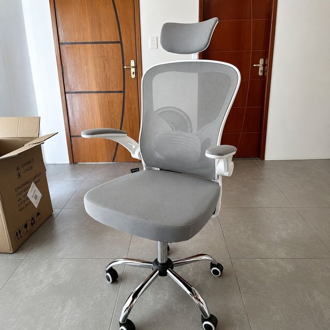 Cadeira De Escritório Ergonômica Giratória Boston G100 Com Estofado Mesh Luvinco