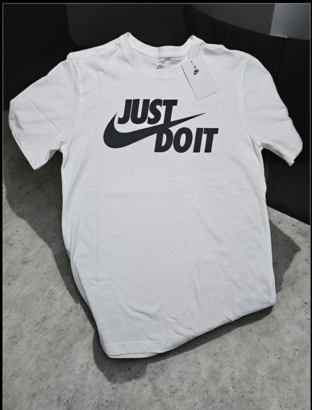 Camiseta Nike Sportswear Just Do It Masculina