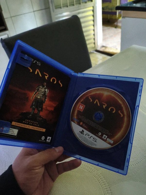 SAROS - PS5 + Frete Grátis