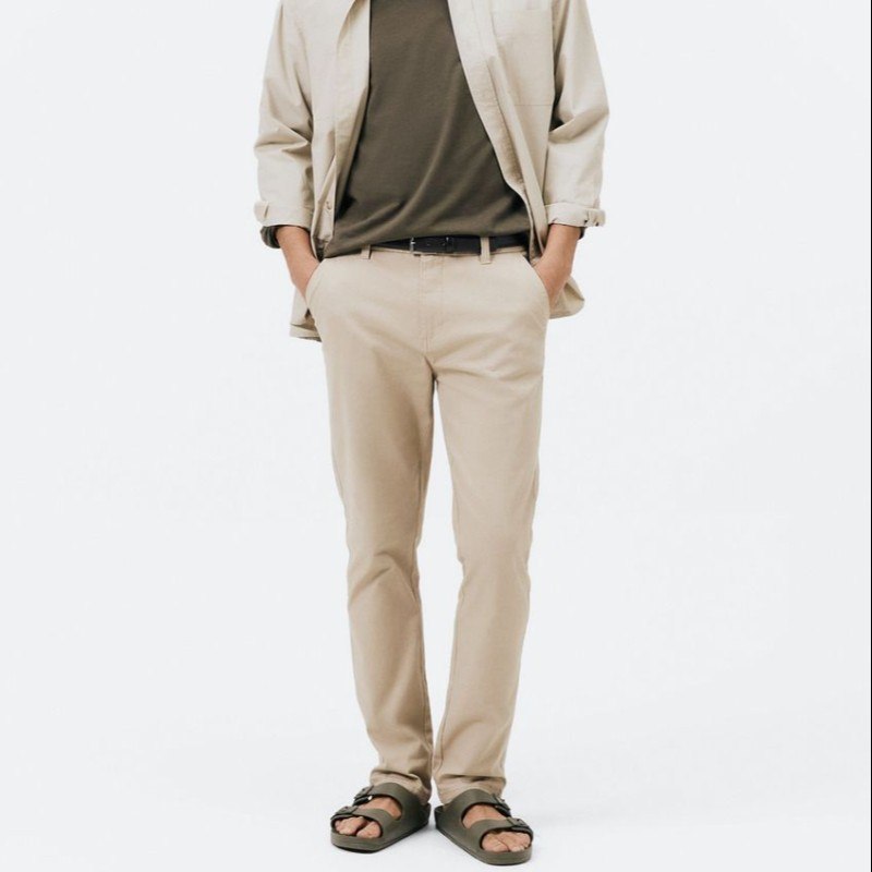 Calça Básica Masculina Chino Com Elastano Hering
