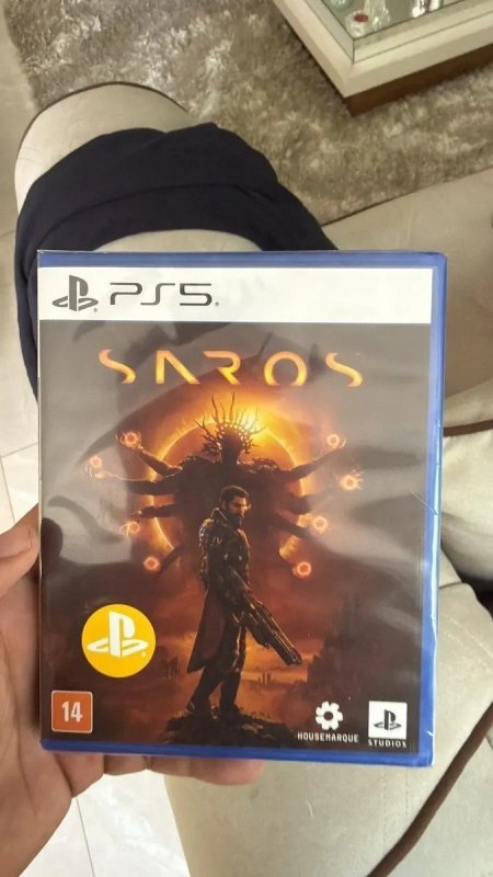 SAROS Edição Standard para PlayStation 5