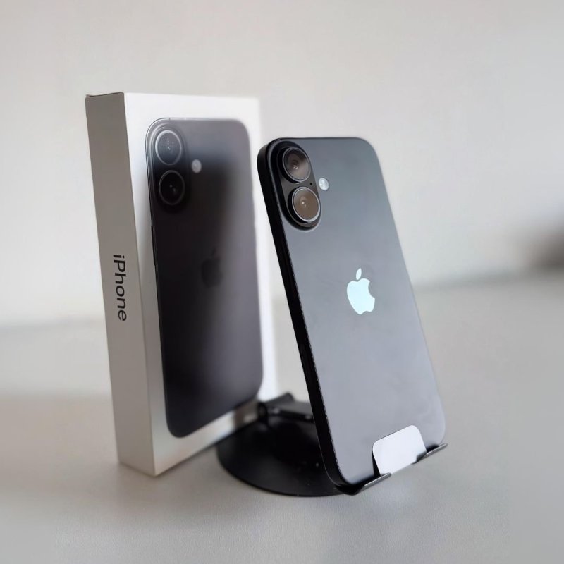 Apple iPhone 16 (256 GB) – Preto