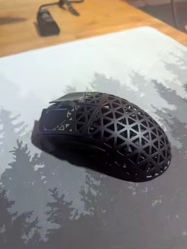Mouse Gamer Sem Fio ATTACK SHARK R5 Ultra Fibra de Carbono, 8K, PAW3950 MAX, 39g