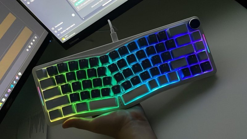 TECLADO MECÂNICO ERGONÔMICO DA ATTACK SHARK