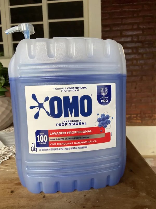 OMO Lava Roupas Líquido Lavanderia Pro 7L