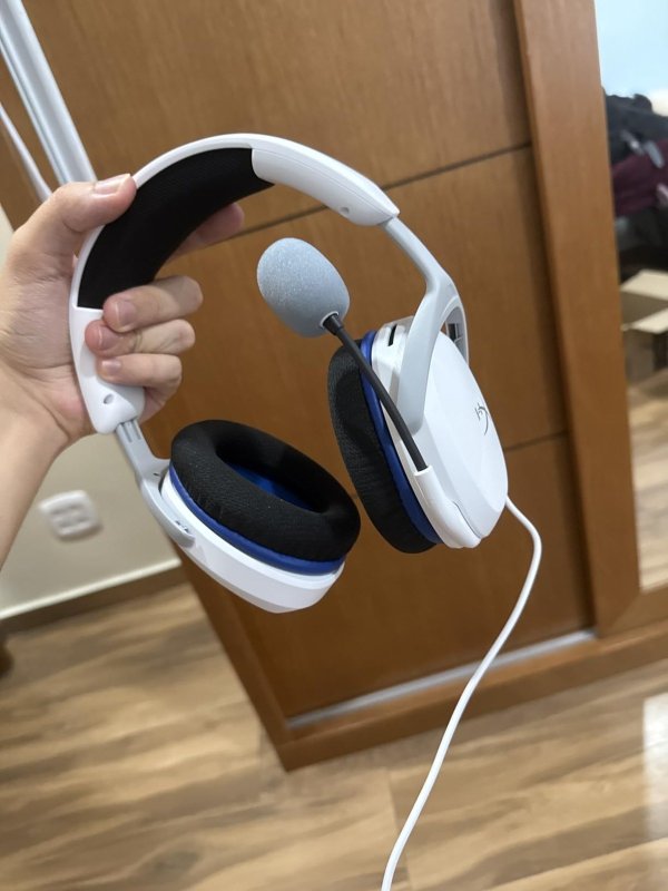 Headset HyperX Cloud Stinger II para PlayStation Branco