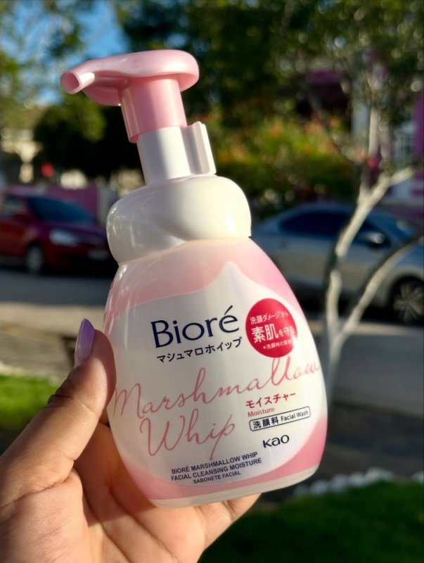 Sabonete Facial em Espuma Bioré Marshmallow Whip