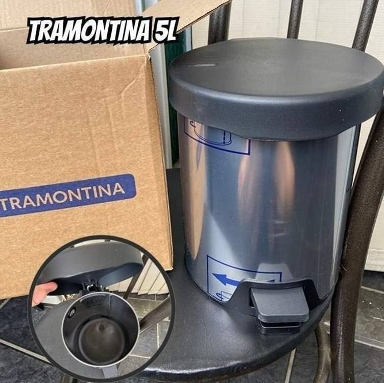 Lixeira com Pedal New Tramontina em aço inox 5 L