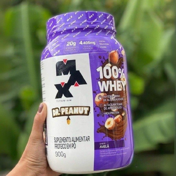 100% Whey Max Titanium x Dr. Peanut (900g), Sabor Avelã com Frete Grátis