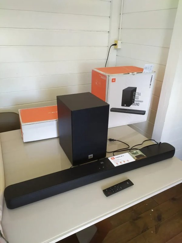 Soundbar JBL SB180 Bluetooth 2.1 Canais com Subwoofer Sem Fio
