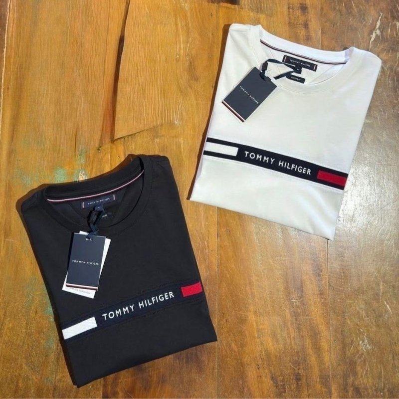 Kit Camisetas Tommy Hilfiger Chest Insert Branca/Preta 2un