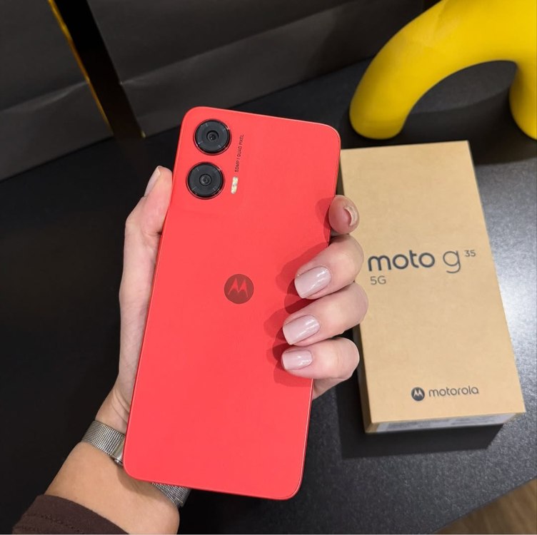 Smartphone Motorola Moto G35 5g - 256gb 12gb (4gb Ram+8gb Ram Boost) E Camera 50mp Com Ai Nfc Tela 6.7 Com Superbrilho - Coral - Vegan Leather