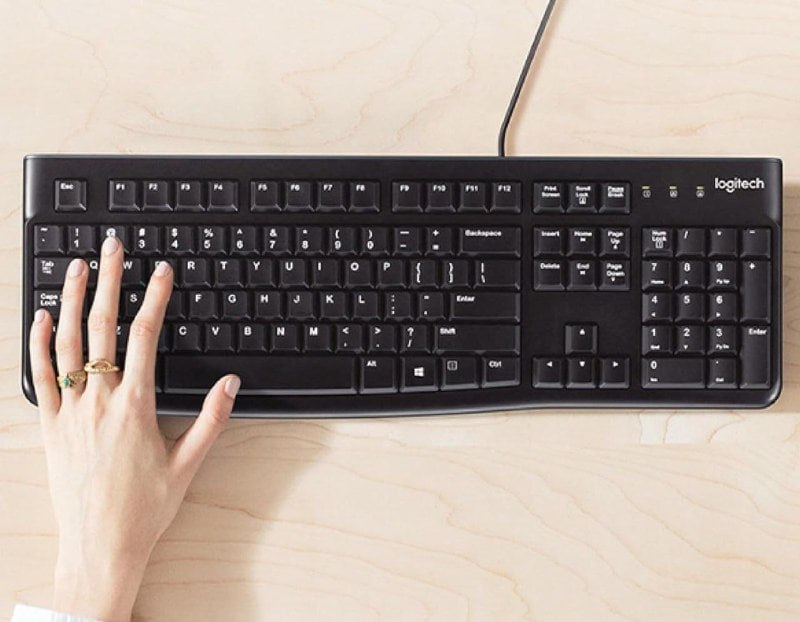 Teclado Logitech K120 ABNT2