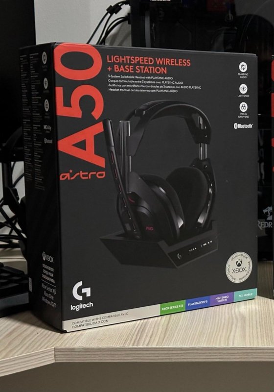 Headset Gamer Sem Fio Logitech G Astro A50 LIGHTSPEED + Base Station (Gen 5)