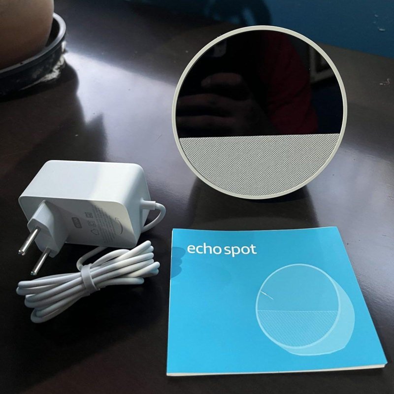 Echo Spot com Alexa (Geração mais recente)