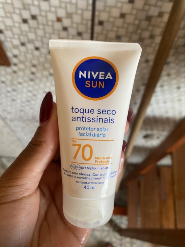 Nivea Sun Protetor Solar Facial Seco Antissinais FPS 70 40ml