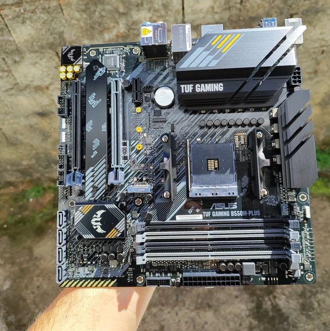 Placa-Mãe ASUS TUF Gaming B550M-PLUS AM4 mATX + Frete Grátis